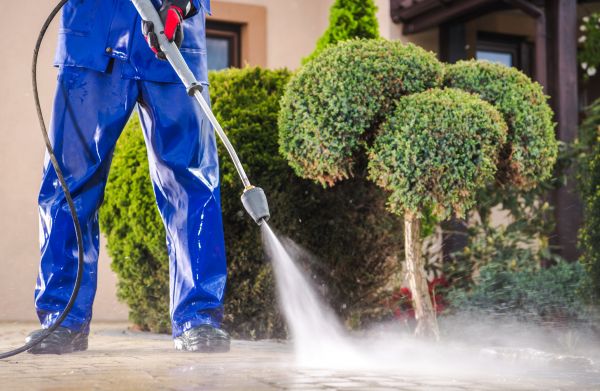 Driveway Cleaning in Waterloo