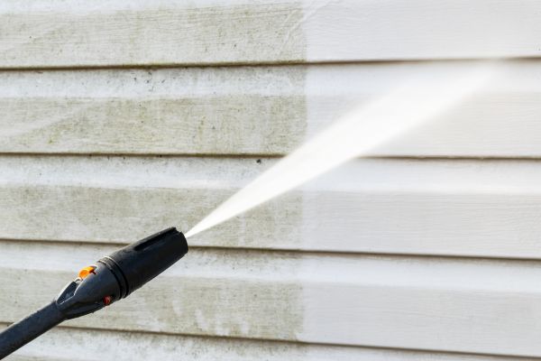 House Exterior Cleaning in Waterloo