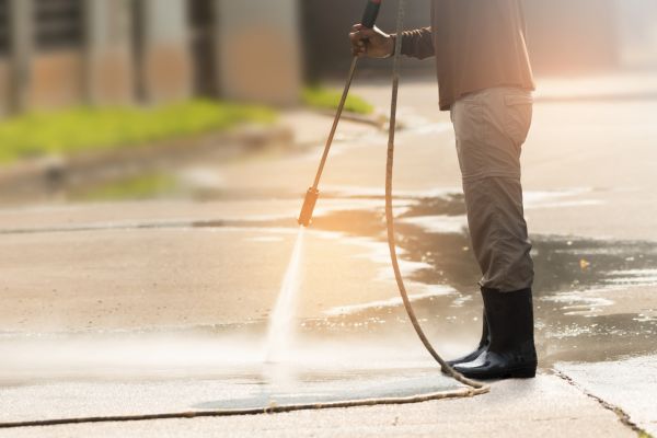 Residential Concrete Cleaning in Waterloo