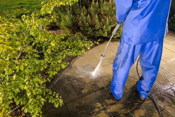 Hardscape Cleaning in Waterloo