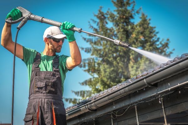 Gutter Washing in Waterloo
