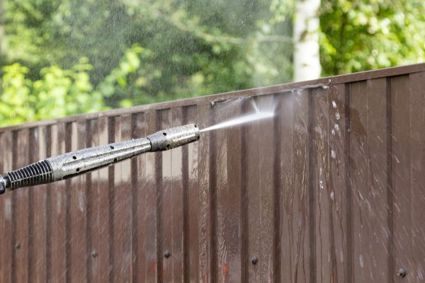 Vinyl Fence Cleaning in Waterloo