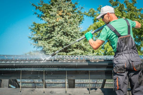 Gutter Power Washing in Waterloo