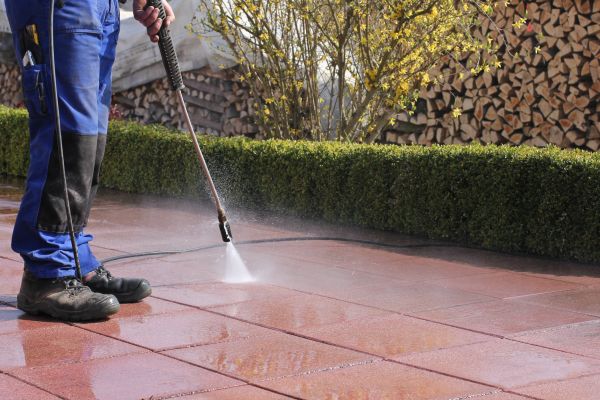 Driveway Pavers Cleaning in Waterloo