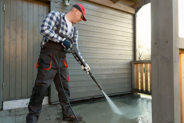 Porch Power Washing in Waterloo
