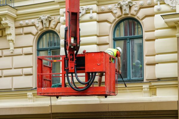 Building Pressure Washing in Waterloo