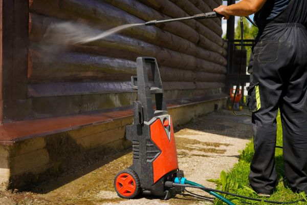 Wood House Exterior Cleaning in Waterloo