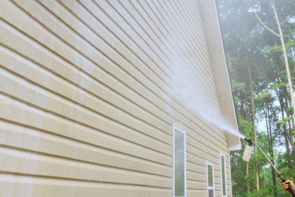 Home Exterior Washing in Waterloo