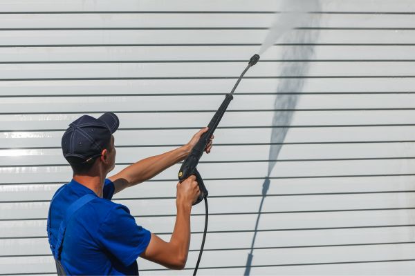 Exterior Building Cleaning in Waterloo