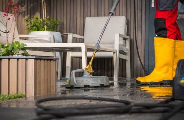 Townhouse Patio Cleaning in Waterloo