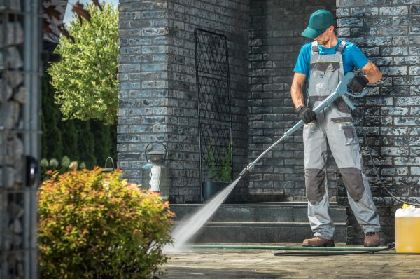 Outside House Cleaning in Waterloo