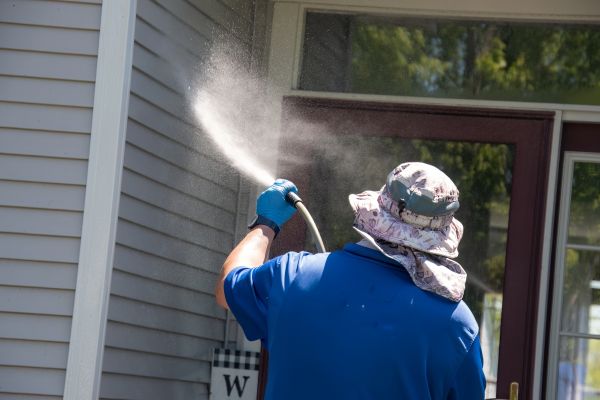 Siding Pressure Washing in Waterloo