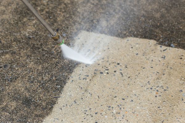 Deck Concrete Cleaning in Waterloo