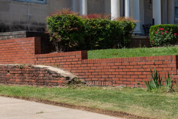 Retaining Wall Cleaning in Waterloo