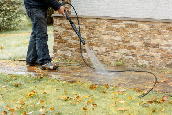 Residential Powerwashing in Waterloo